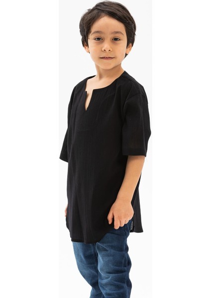 Kısa Kol Şile Bezi Bisiklet Yaka Erkek Çocuk T-Shirt Siyah modelleri