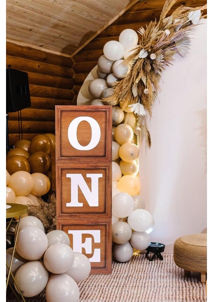 One Yazılı Ahşap Görünümlü Dekoratif Kutu Doğum Günü Konsepti modelleri