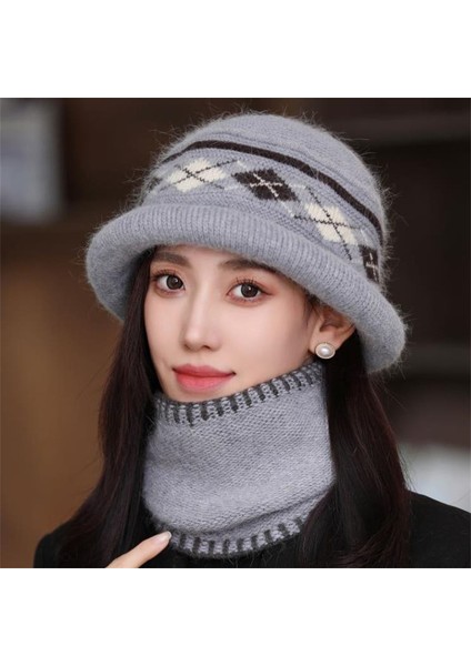 Sonbahar ve Kış Aylarında Kadınlar Için Şapkalar Artı Kadife Kalın Sıcak Şapka Tavşan Yünü Örme Soğuğa Dayanıklı Pamuklu Şapka Taro Renkli Şapka + Eşarp [iki Parçalı Set] (Yurt Dışından) fırsatları