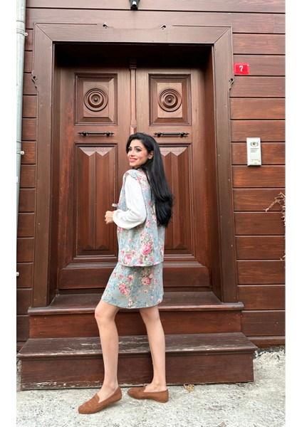 Kısa Turkuaz-Pembe Çiçekli Pazen Yelek-Etek Takım (2'li Takım) modelleri