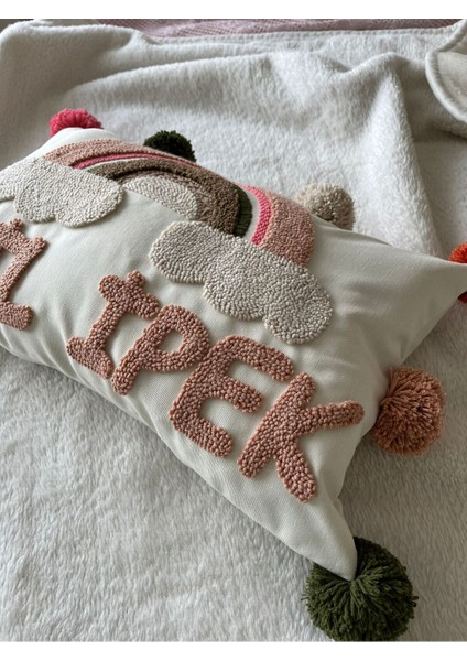 Punch Nakışı ile Işlenmiş Bebeğinize Özel Dekoratif Kırlent Kılıfı (30 cm x 50 Cm)