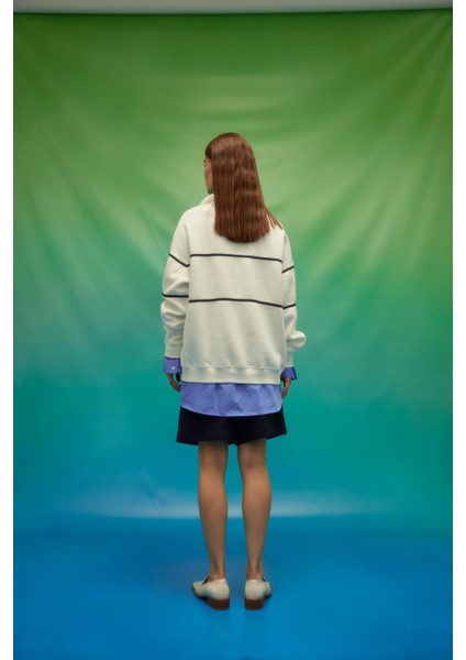 Şardonlu Yarım Fermuarlı Baskılı Sweatshirt fırsatları