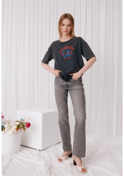 Kadın Kısa Kollu California Baskılı T-Shirt fiyatları