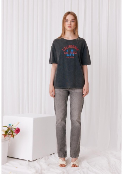 Kadın Kısa Kollu California Baskılı T-Shirt indirimleri