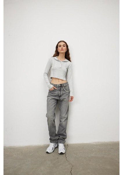 Kadın Gri Kapüşonlu Çımalı Uzun Kollu T-Shirt fırsatları