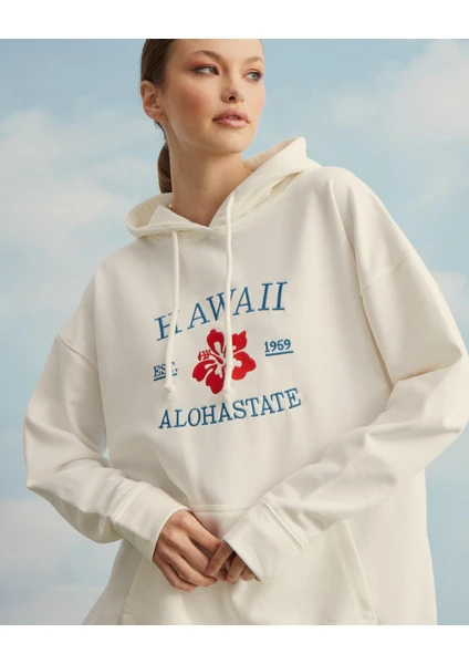 Kadın Ekru Baskılı Kapüşonlu Oversize Sweatshirt