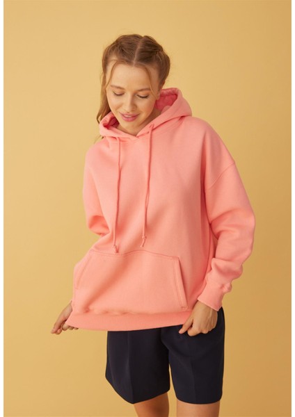 Kadın Oversize Pembe Kapüşonlu Sweatshirt