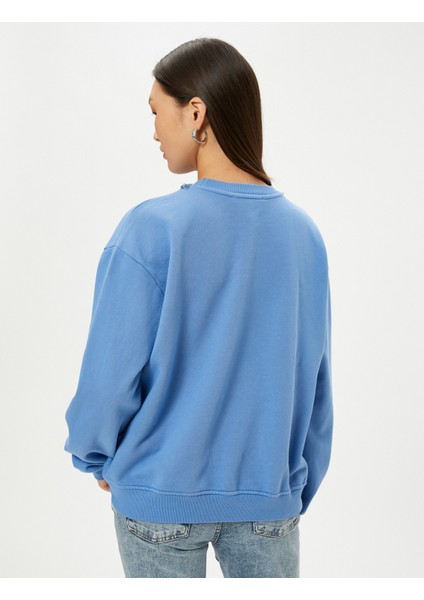 Bisiklet Yaka Sweatshirt Metal Aksesuarlı Regular Fit fırsatları
