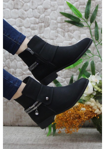 4276 Taş Detaylı Sıcak Astar Kaymaz Taban Kadın Bot fiyatları