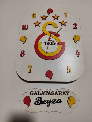 Mrc Hediye Sepeti Isim Yazılı Galatasaray Temalı Duvar Saati