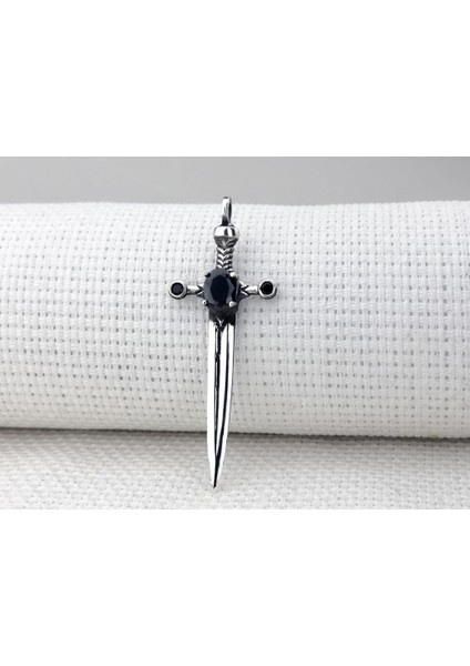 Şovalye Kılıcı Siyah Zirkon Taşlı 925 Ayar Gümüş Kolye Ucu fiyatları