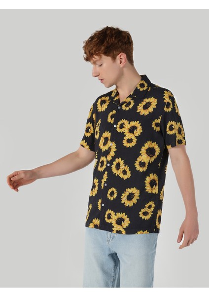 Regular Fit Shirt Neck Baskılı Erkek Antrasit Kısa Kol Gömlek fırsatları