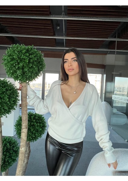 Venita V Yaka Hırka