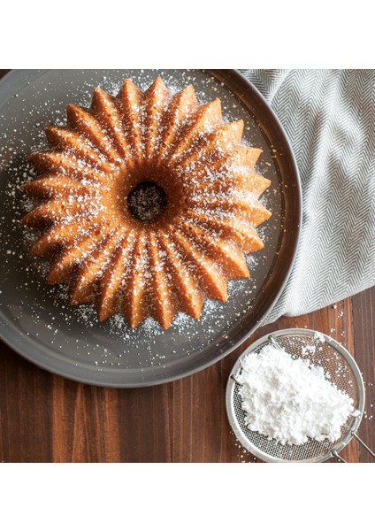 Nordicware Brillance Bundt Kek Kalıbı - 5 Cup