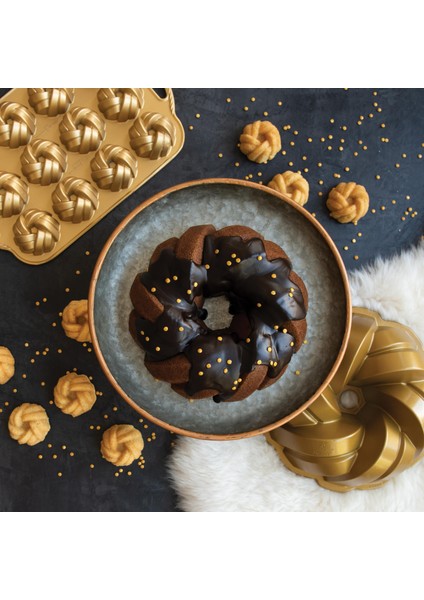 Nordicware 75. Yıl Özel Örgü Bundt Kek Kalıbı fırsatları