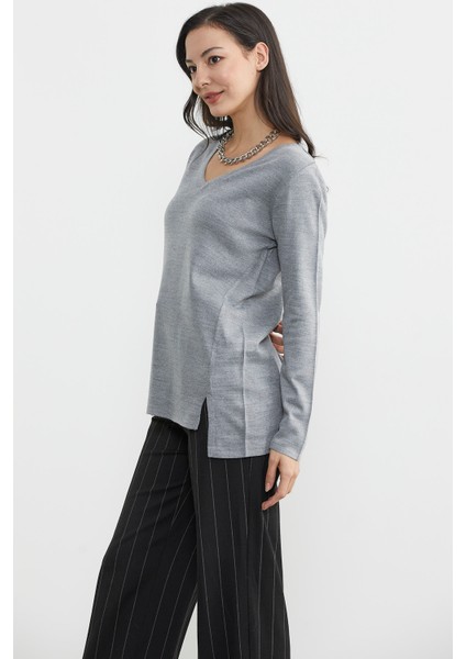 Arkası Uzun V Yaka Triko Kazak - Gri indirimleri