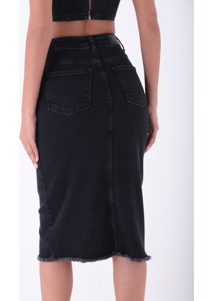 Önü Düğmeli ve Bitişi Püsküllü Cepli Kısa Boylu Kot Kadın Etek Normal Antrasit Denim Yaz / Bahar