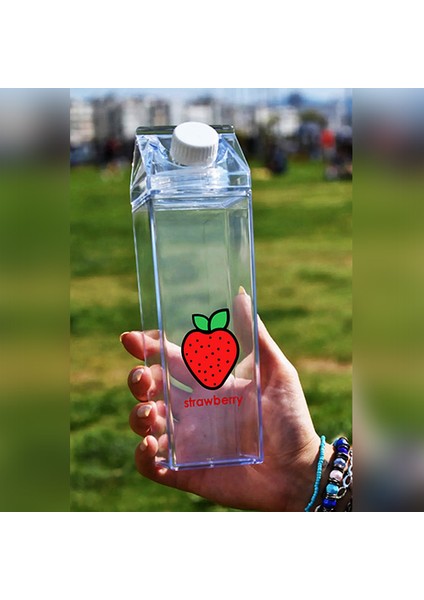Çilek Baskılı Mika Süt Kutu Tasarımlı Su Kahve Içecek Şişesi - Cam Değildir - 500 ml modelleri
