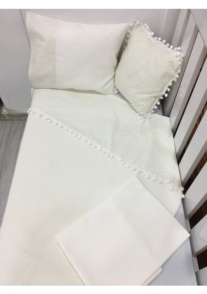 Buse Baby Home Krem , Çocuk Çok Amaçlı Poplin ,pikeli ve Ponponlu Nevresim Takımı 6'lı Set