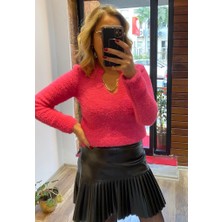 Alya NS Butik Yaka Kısmı Aksesuar Detaylıyumoş Kazak