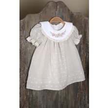 Mia Bambim Çiçek Nakışlı Dantel Detaylı Keten Kız Bebek Elbise Bej