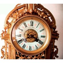 Tram56 Bronz Masa Saati. 19.y.y. Y:54 Cm. Taban: 35X15CM.