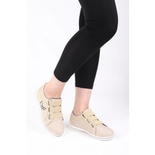 Layki Trade Bej Renkli Kadın Yürüyüş Ayakkabısı