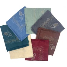 Naz İpek Taş Işlemeli Flamlı 7'li Set Yazma Gül Desenli Hediyelik Eşarp 100X100CM Dağıtmalık Toptan