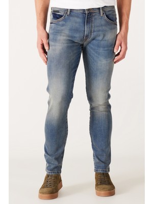 Wrangler Larston Düşük Bel Slim Fit Jeans Erkek Kot Pantolon W18S031Xt