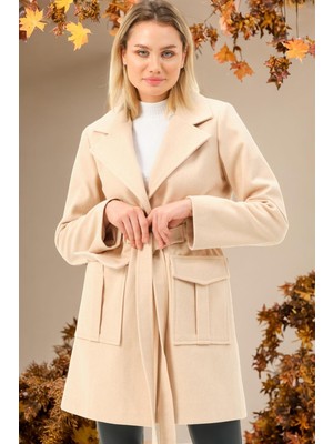 Dewberry Kadın Midi Kaban Açık Bej Renk Uzun Kol Düz Desen %70 Polyester %30 Akrilik