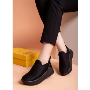 Lussi Siyah Renkli Paraşüt Kumaş Kışlık Içi Tüylü Kadın Spor Ayakkabı