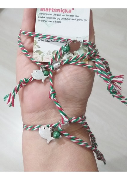 Beş Adet Gümüş Rengi Çek Boncuklu Balık ve Renkli Inci Boncuklu Marteniçka Bileklik fırsatları