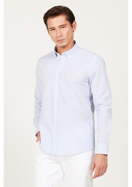 Erkek A.Mavi-Beyaz Slim Fit Dar Kesim Düğmeli Yaka Pamuklu Çizgili Gömlek modelleri