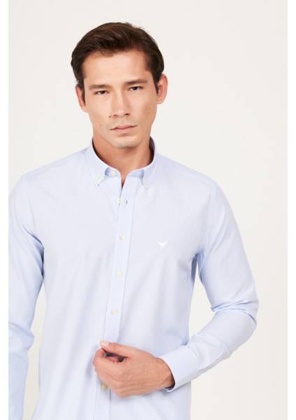 Erkek A.Mavi-Beyaz Slim Fit Dar Kesim Düğmeli Yaka Pamuklu Çizgili Gömlek fırsatları