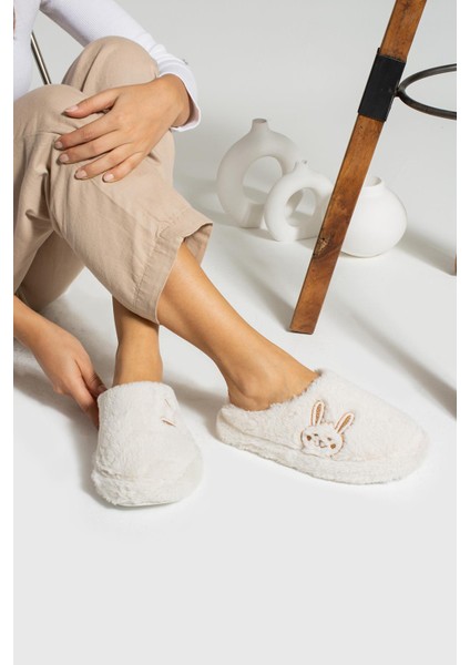 Kadın Peluş Tüylü Ev Terliği Sessiz Taban Terlik TS1159