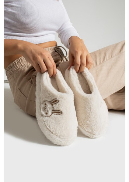 Kadın Peluş Tüylü Ev Terliği Sessiz Taban Terlik TS1159 fiyatları