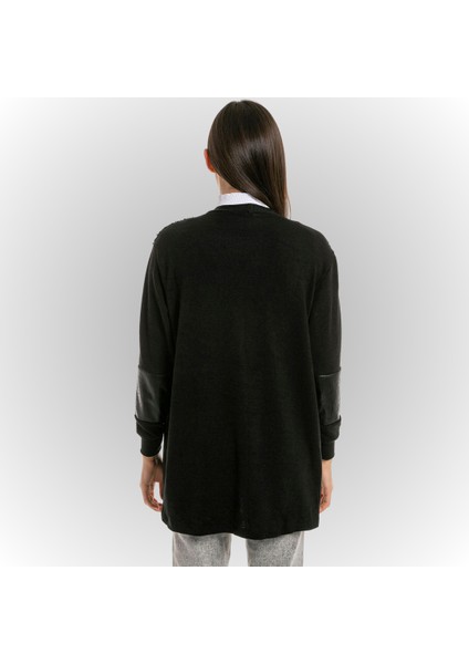 Kadın Siyah Pullu Deri Garnili Hırka fırsatları