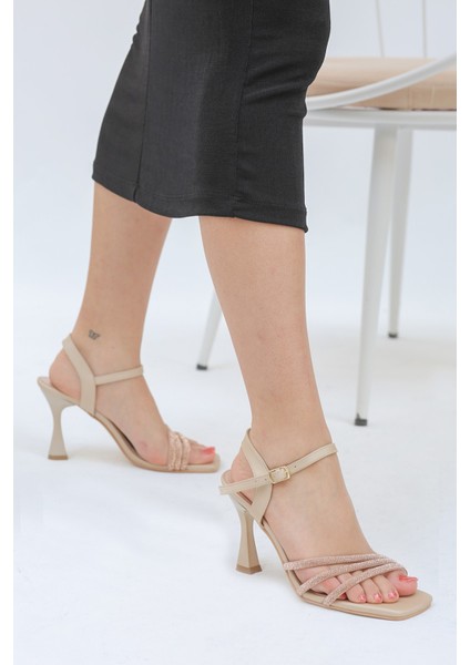 Kenway Taşlı Kadın Akşam Ayakkabısı fiyatları