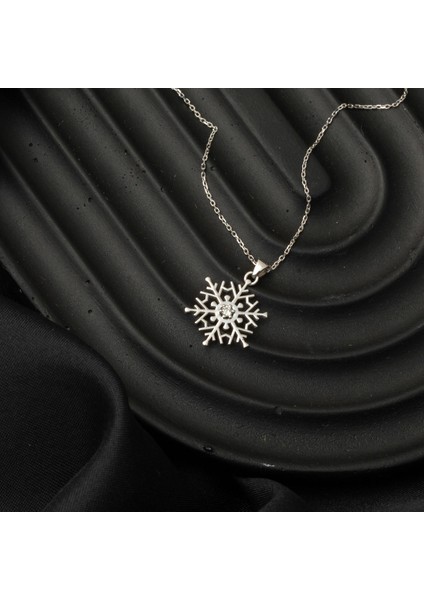 0,03 Karat Kartanesi Pırlanta Kolye fırsatları