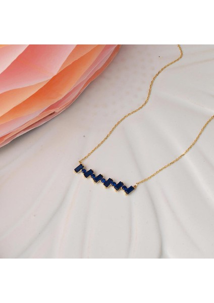 Lacivert Renk Taşlı Altın Kolye modelleri