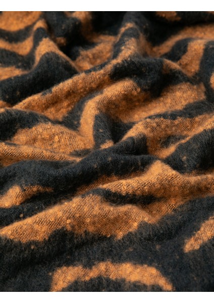 Atkı Zebra Desenli Yumuşak Dokulu Püsküllü modelleri