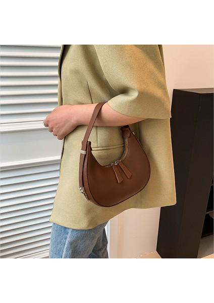 04 Hobo Çanta Kadınlar Için Hilal Ay Tasarım Sevimli Trendy Omuz Çanta Küçük Günlük Çanta Kadın Yaz Çantalar Çanta (Yurt Dışından)