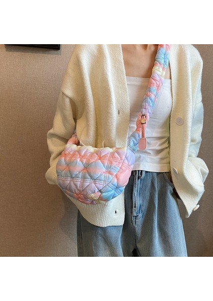 4 2023 Bulut Pileli Kapitone Puffer Debriyaj Çanta Moda Kadın Çanta Crossbody Tote Çanta (Yurt Dışından) modelleri