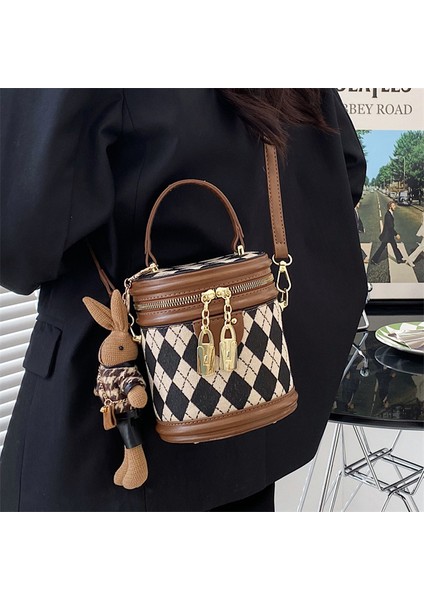 Tavşan Kolye Dahil Popüler Moda Küçük Crossbody Çanta Taşınabilir Kova Çanta Kadın Çanta Bayanlar Kadın Omuz Çantaları (Yurt Dışından) modelleri