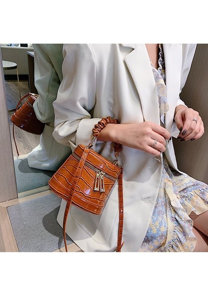 Siyah Moda Pu Deri Yeni Çanta Kadın Çapraz Bags Timsah Mini Sevimli Kova Çanta Kızları (Yurt Dışından)