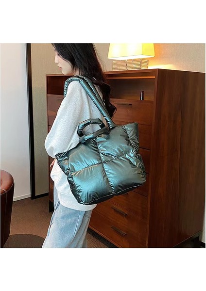 Gümüş Kadın Büyük Kış Yastıklı Çanta Rahat Duffle Su Geçirmez Tote Çanta Kadın Lüks Özel Naylon Aşağı Pamuk Çanta Puffer Çanta (Yurt Dışından) modelleri