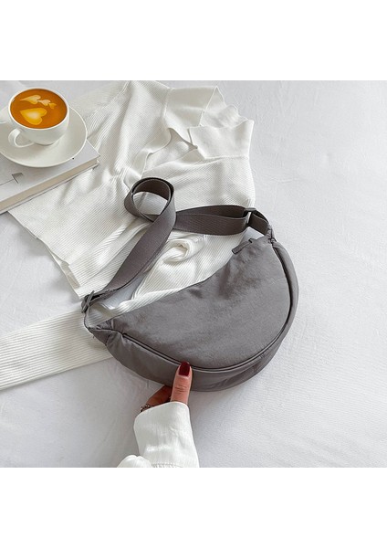 Gri KBW161 Kadın Tek Omuz Crossbody Koltuk Altı Çanta 2023 Yeni Hilal Ay Göğüs Çanta Moda Japon Bayanlar Hamur Çanta (Yurt Dışından)