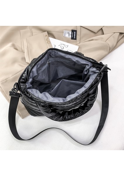 Mavi Sonbahar ve Kış Moda Rahat Parlak Pamuk Omuz Crossbody Kadın Çanta 2023 (Yurt Dışından) fırsatları