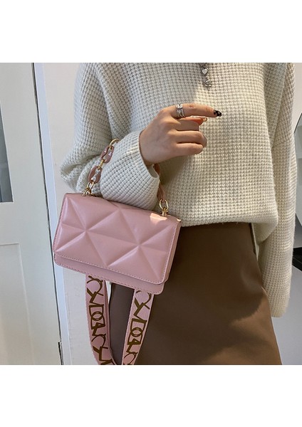 Pembe Popüler Zincir Çanta Küçük Doku Lingge Küçük Kare Çanta 2023 Yeni Bir Omuz Crossbody Çanta Kadın Çantası (Yurt Dışından)