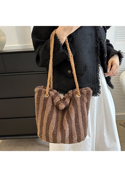 Siyah 2023 Yeni Moda Peluş Bayan El Çantası Kadın Peluş Kadın Omuz Çantaları Büyük Seyahat Çantası Kadınlar Için Çizgili Plaj Kesesi (Yurt Dışından) modelleri